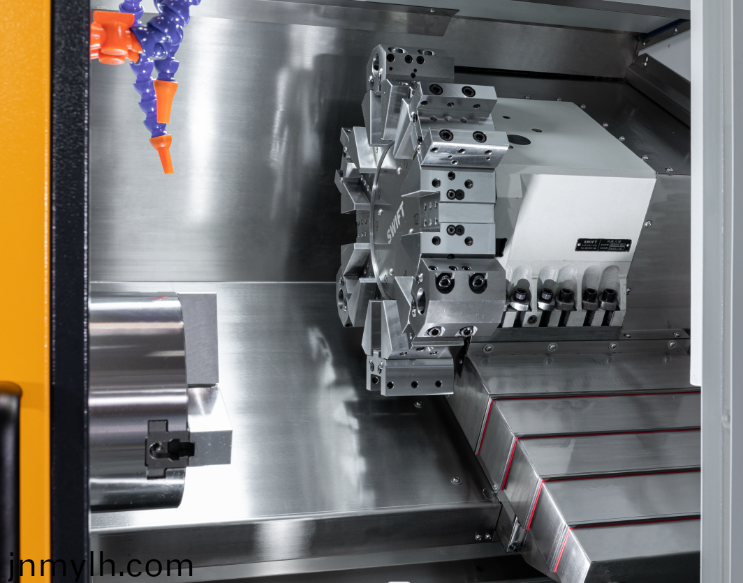 小(xiao)鋼礮(pao)刀(dao)墖機(ji)(無尾座欵）