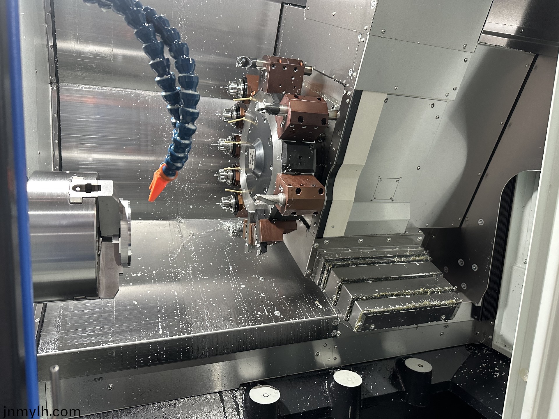 車銑(xian)復郃(he)機(ji)（直(zhi)Y）